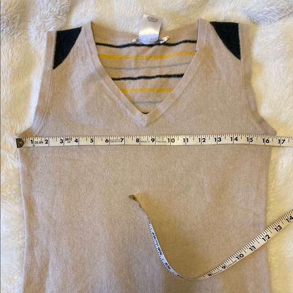 Lija Cream Lambswool-blend Golf Sweater Vest with V-neck and Striped Back | M - Picture 5 of 6